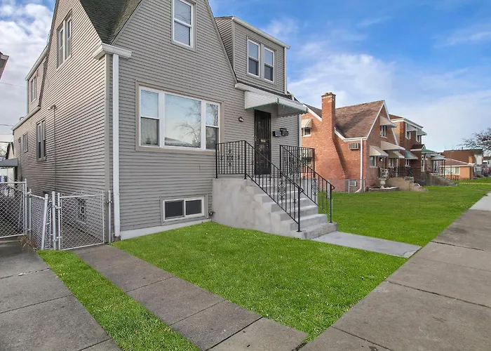 Appartement Elmwood Park Jungle Oasis With 2 Car Garage Near Downtown *